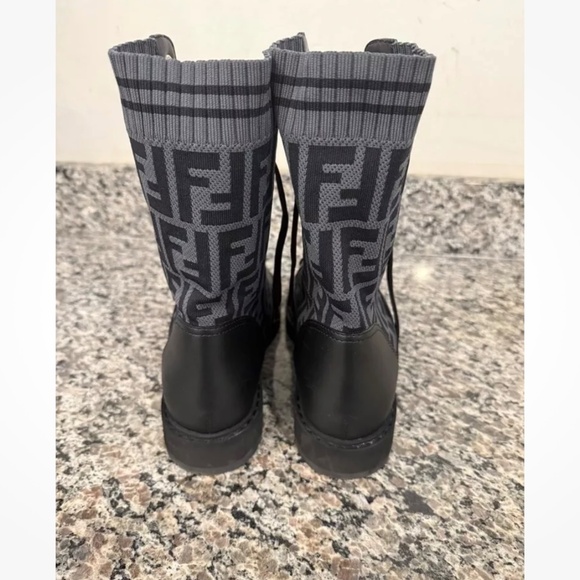 Fendi Rockoko Logo  Lace-Up Combat Boot size 40 - Picture 2 of 5